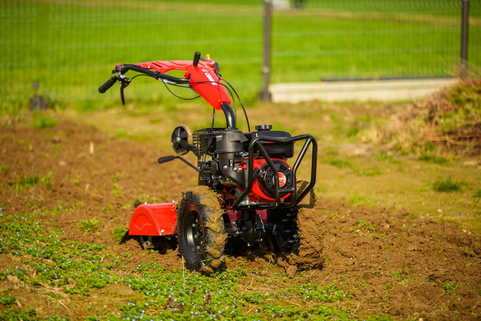 Glebogryzarka Cedrus GLX640