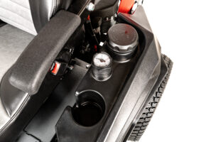 Traktorek Cedrus ZERO-SKRĘT C-TRAC-Z132 Loncin LC2P82F V-TWIN deck 132cm 11